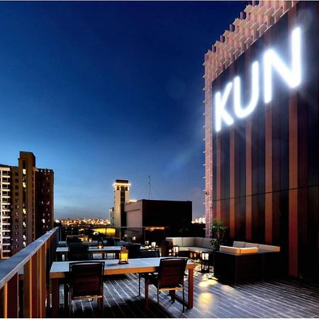 Kun Hotel Тайчжун Экстерьер фото