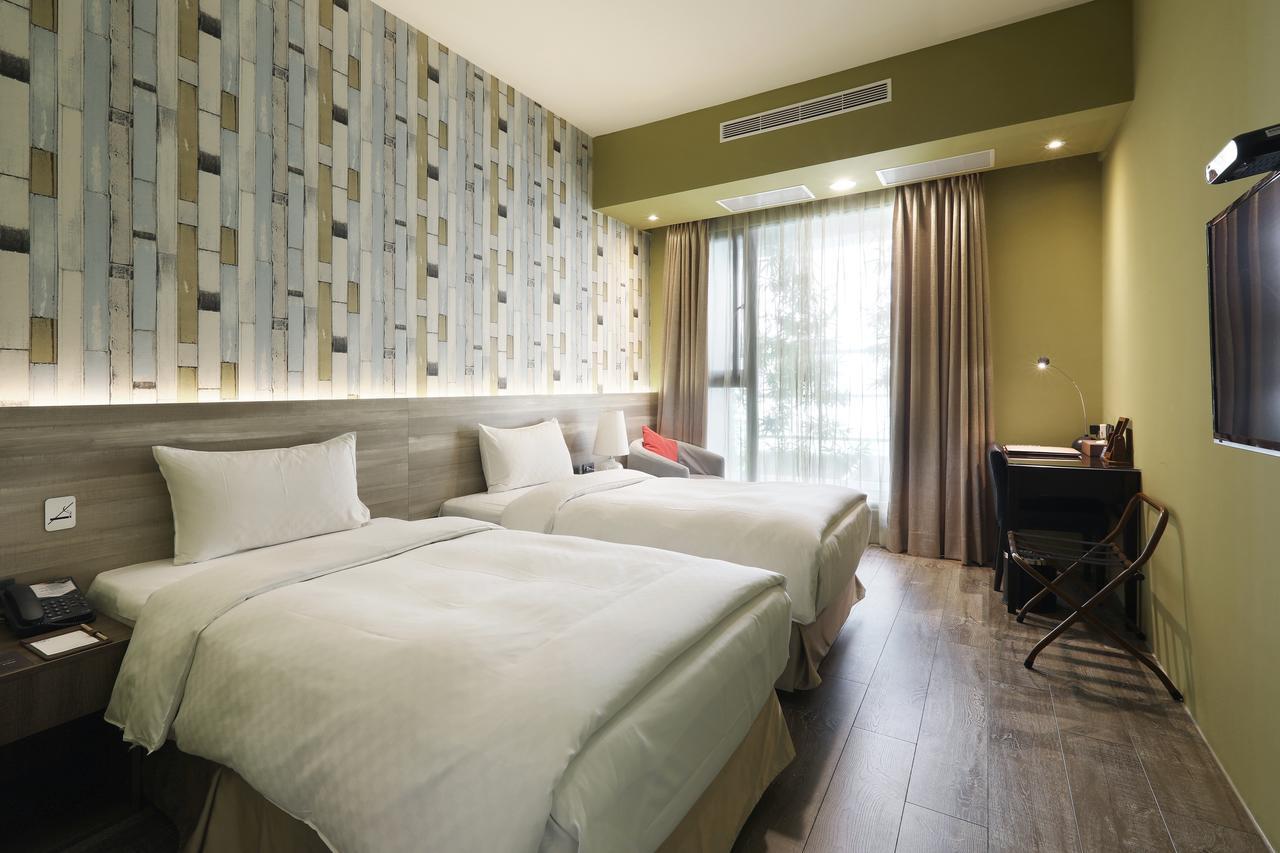 Kun Hotel Тайчжун Экстерьер фото