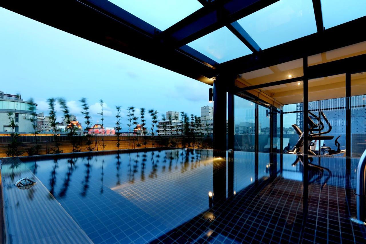 Kun Hotel Тайчжун Экстерьер фото